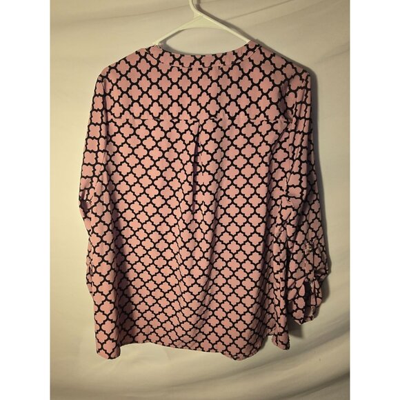 Notations Womens Plus Size 1X Blouse Top Shirt Button UP Lilac Black Geometric - Picture 4 of 4